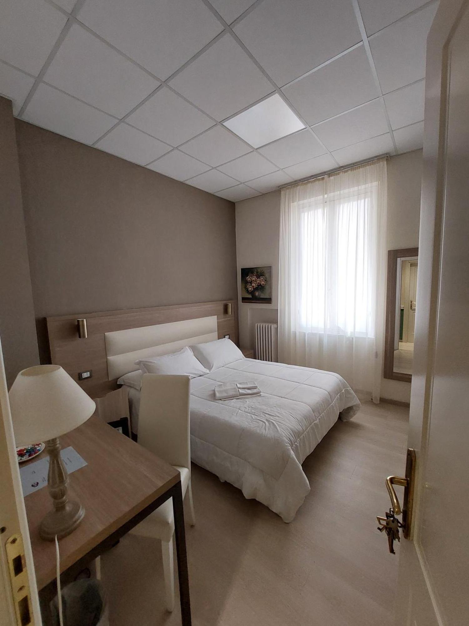 Hotel Tina Diano Marina Exterior photo